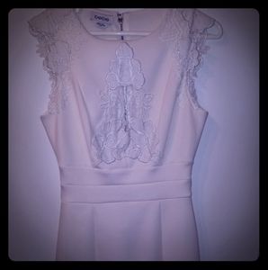 BEBE CREAM DRESS, LACE DETAILING NWT